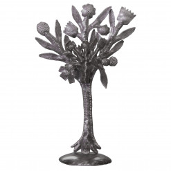 Freestanding Tree